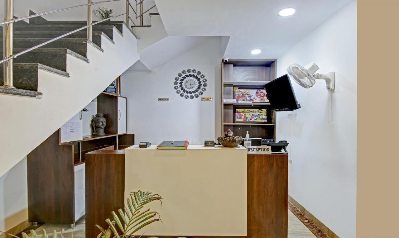 Treebo Royal Empire Adarsh Nagar, Chandigarh Hotel Bagian luar foto