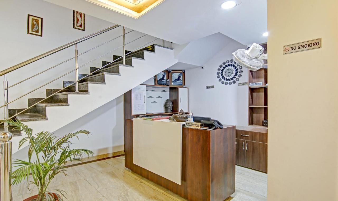 Treebo Royal Empire Adarsh Nagar, Chandigarh Hotel Bagian luar foto