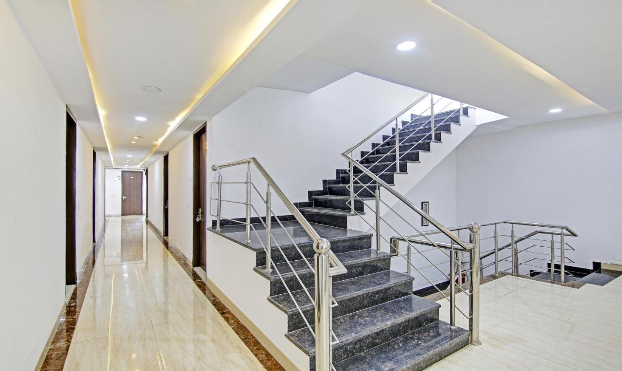 Treebo Royal Empire Adarsh Nagar, Chandigarh Hotel Bagian luar foto